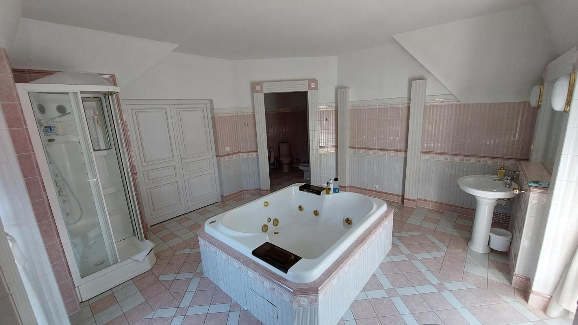 Ferienwohnung Castle Garden *** Szombathely Zimmer foto